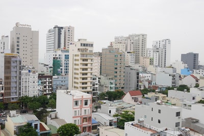 高层建筑的风景摄影
